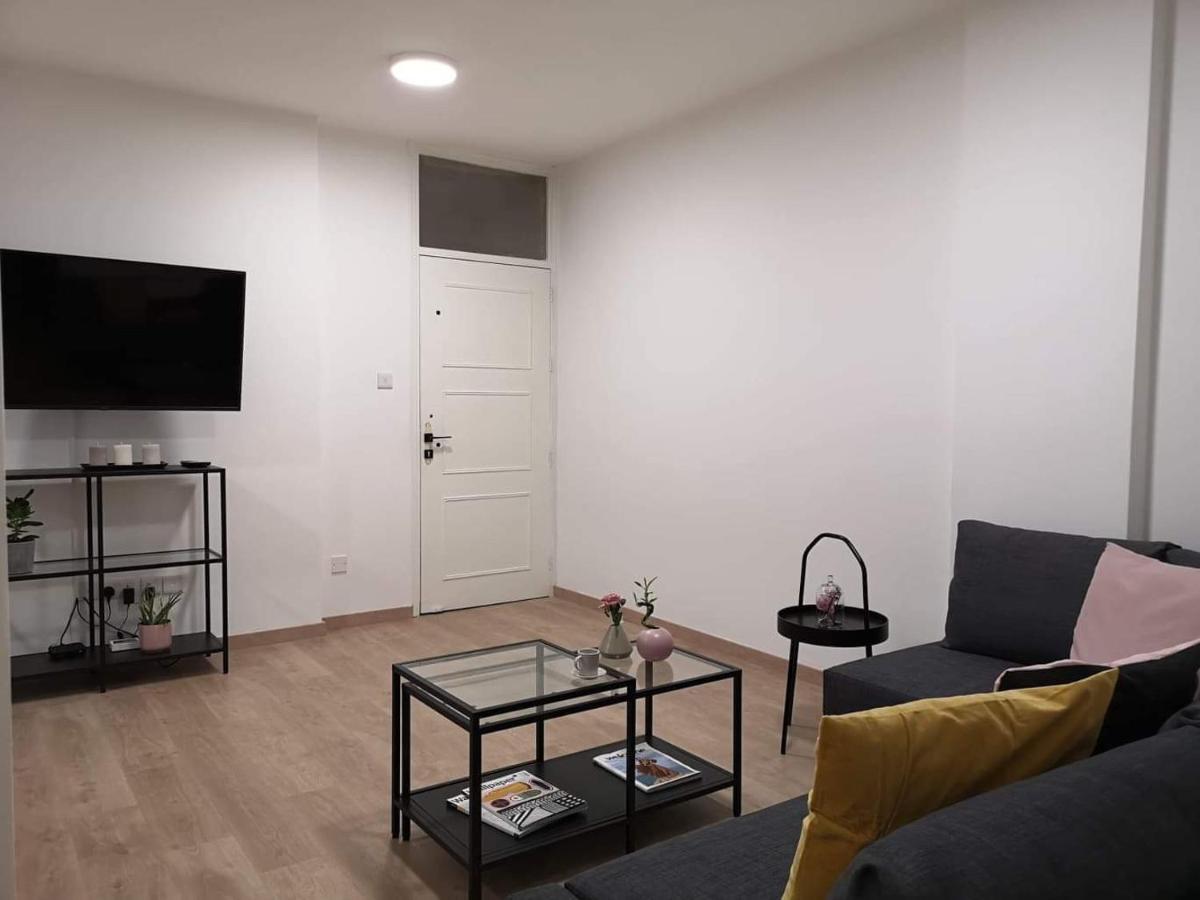 Nemesis Appartement Larnaca Buitenkant foto