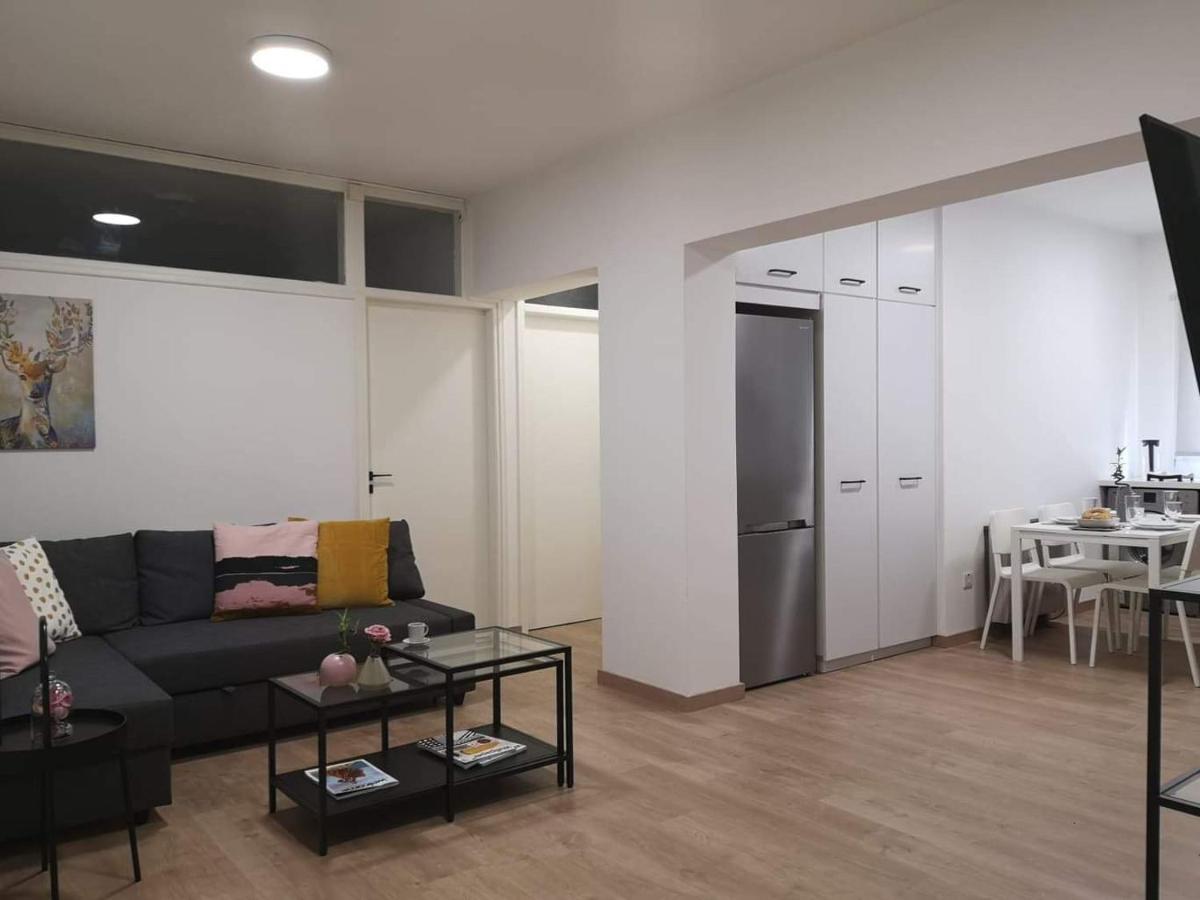 Nemesis Appartement Larnaca Buitenkant foto